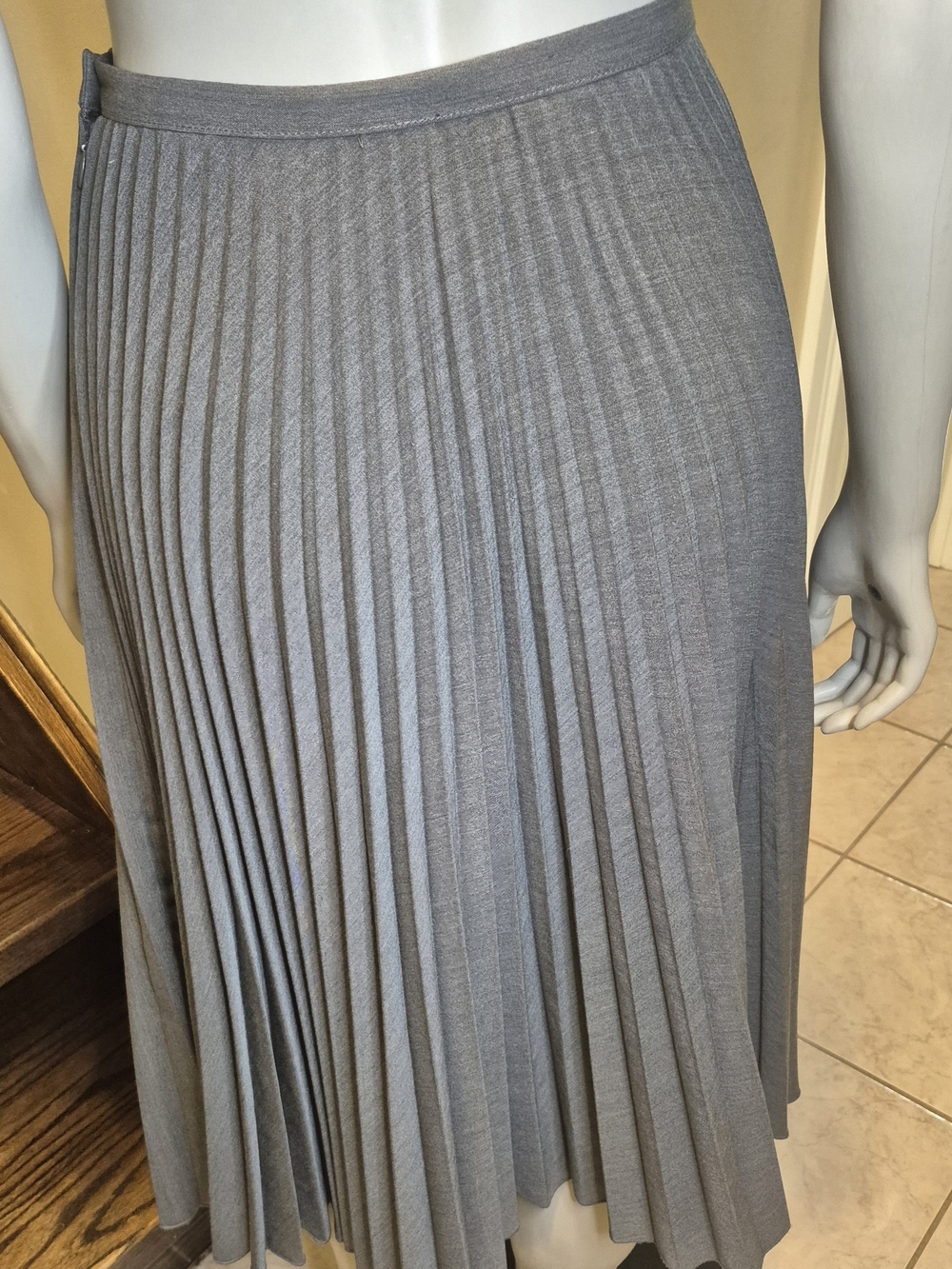Classic Charcoal Pleated Midi Skirt - Picture 2 of 12
